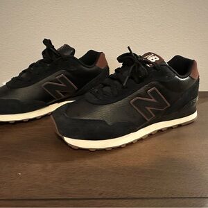 New Balance Men's Black and Brown Sneakers